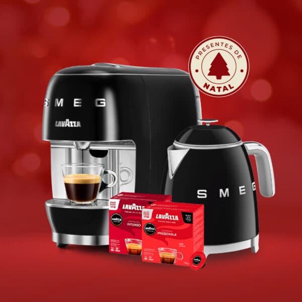 máquina smeg creme + chaleira creme + 108 cápsulas 🎄 (cópia)